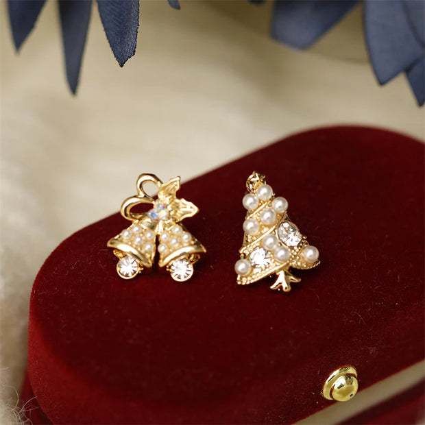 Fashion Christmas Green Bowknot Bell Pendant Earrings for Women Exquisite Elk Wind Chimes Dangle Earrings New Year Xmas Gifts