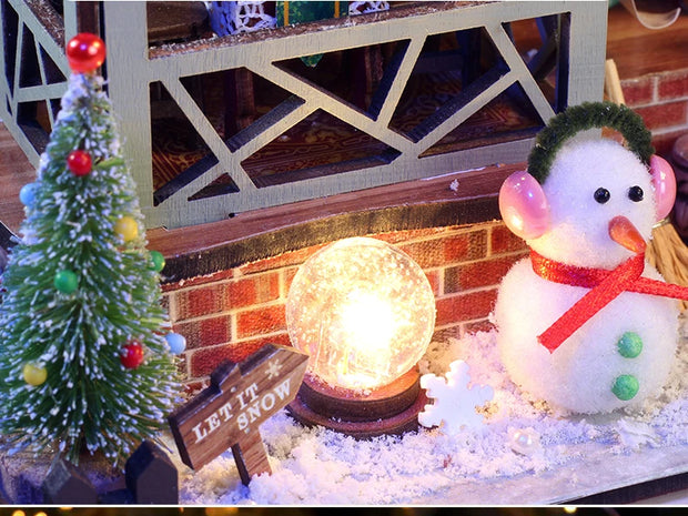 Christmas House Mini Dollhouse Kit Mini Assembled Model Bookshelf DIY Handmade Toy Set, Suitable for Adult Christmas Gifts